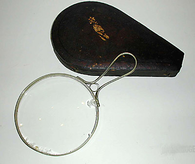Magnifying Glass with Case